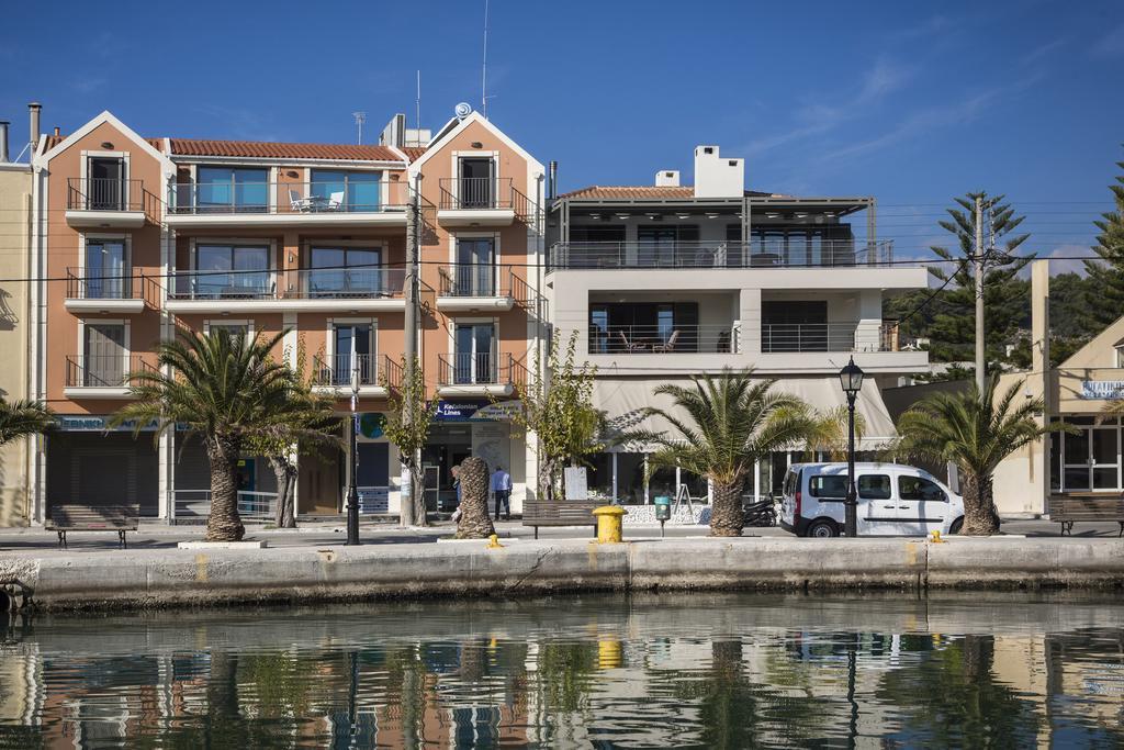 Argostoli Marina Suites Esterno foto