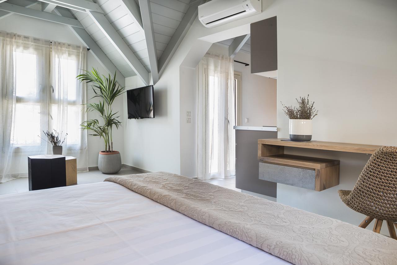 Argostoli Marina Suites Esterno foto