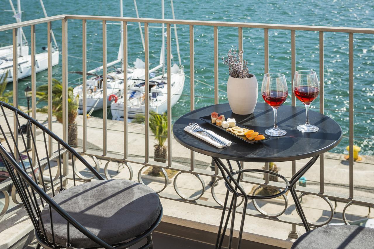 Argostoli Marina Suites Esterno foto